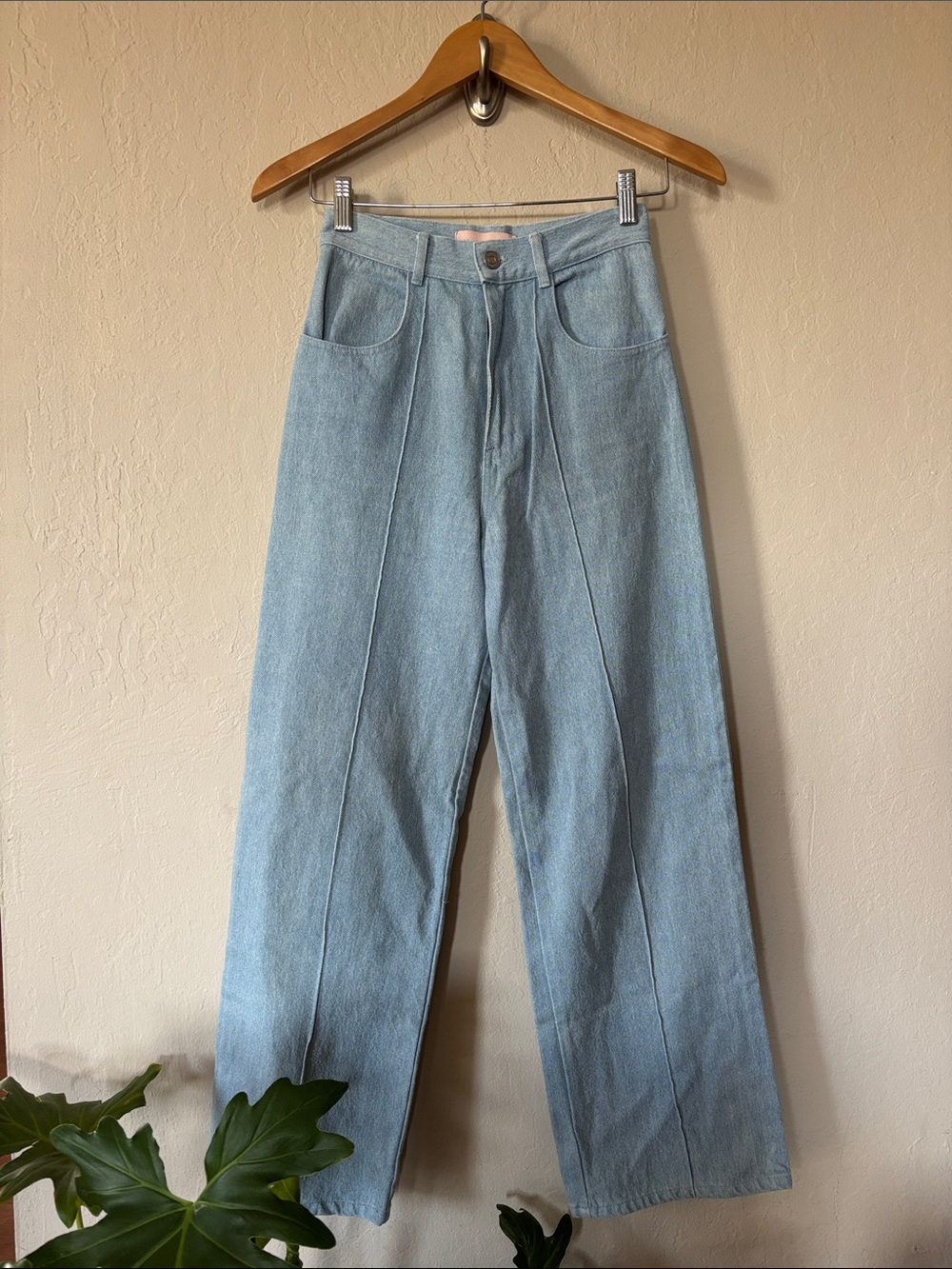 Lisa says gah high waist jeans 70s style like NEW
